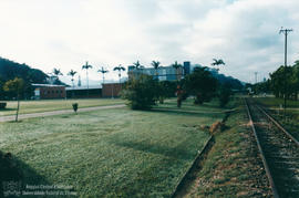 Os primeiros raios de sol na UFV e Biblioteca Central ao fundo