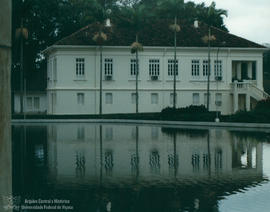 O Reflexo do Senhor Reitor