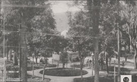 Jardim público em 1932