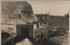 Obras do canal da barragem