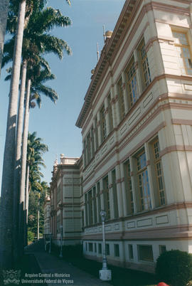 Lateral do Edifício Arthur da Silva Bernardes