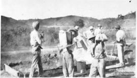 Operários trabalhando